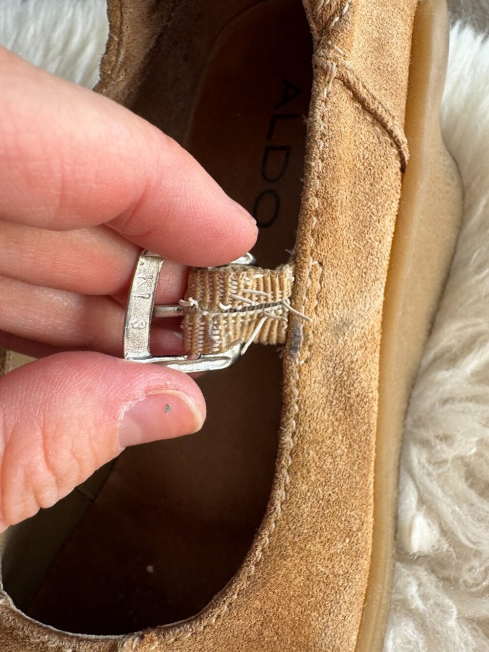 Vtg Y2K Aldo suede tan platform mary jane shoes / sz 38 - Picture 12 of 16